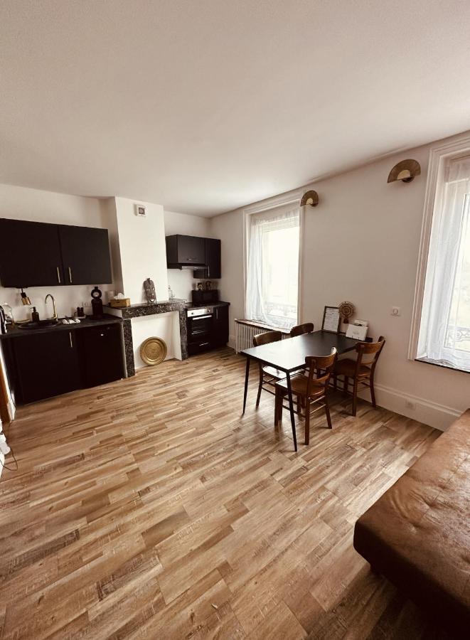 Studio 2 Du Spa Celinie Warcq Bagian luar foto
