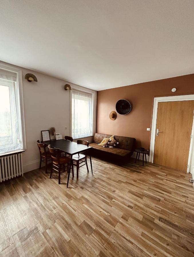 Studio 2 Du Spa Celinie Warcq Bagian luar foto
