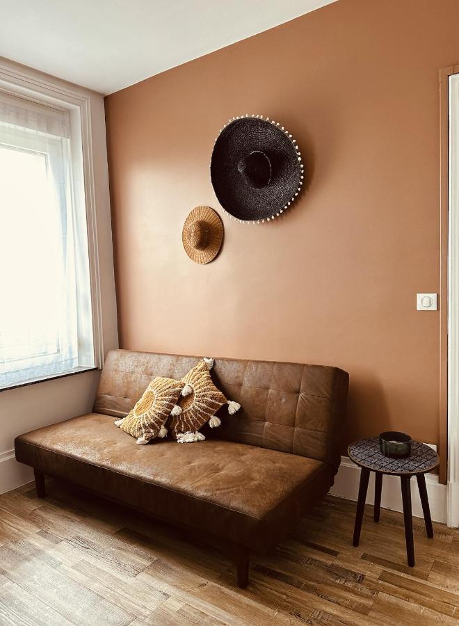 Studio 2 Du Spa Celinie Warcq Bagian luar foto